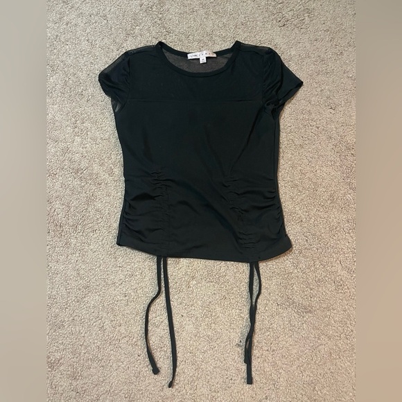 Grave Fame black short sleeve top sheer shoulder area size medium - Picture 1 of 9
